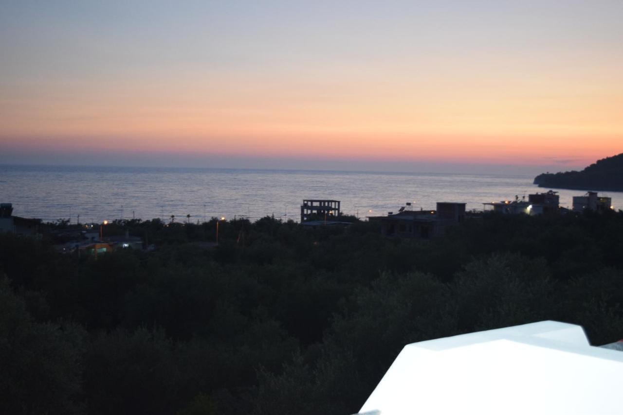 Velco Bb Himara Bed and Breakfast Exteriör bild